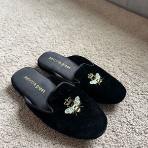 Patricia Green Black Embroidered Women's Slippers